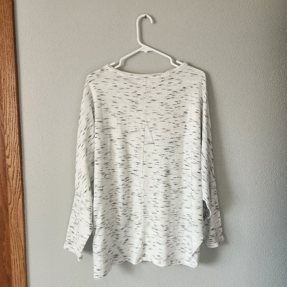 24/7 Maurices Top/Lightweight Sweater - Picture 5 of 8